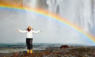 Photo by Moyan Brenn